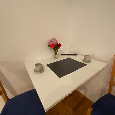 Studio Apartment And Rooms Adria Водице Екстер'єр фото
