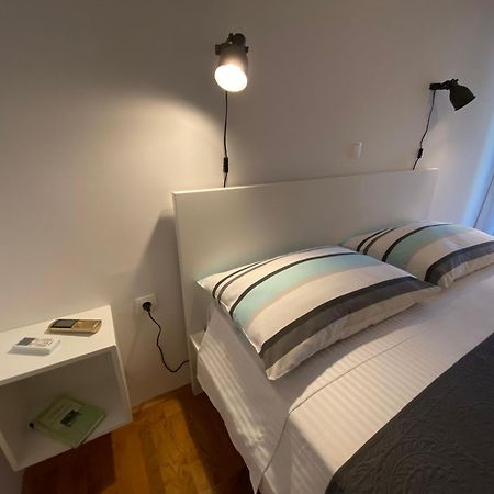 Studio Apartment And Rooms Adria Водице Екстер'єр фото
