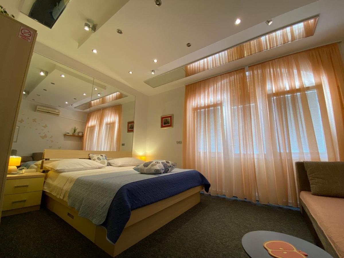 Studio Apartment And Rooms Adria Водице Екстер'єр фото