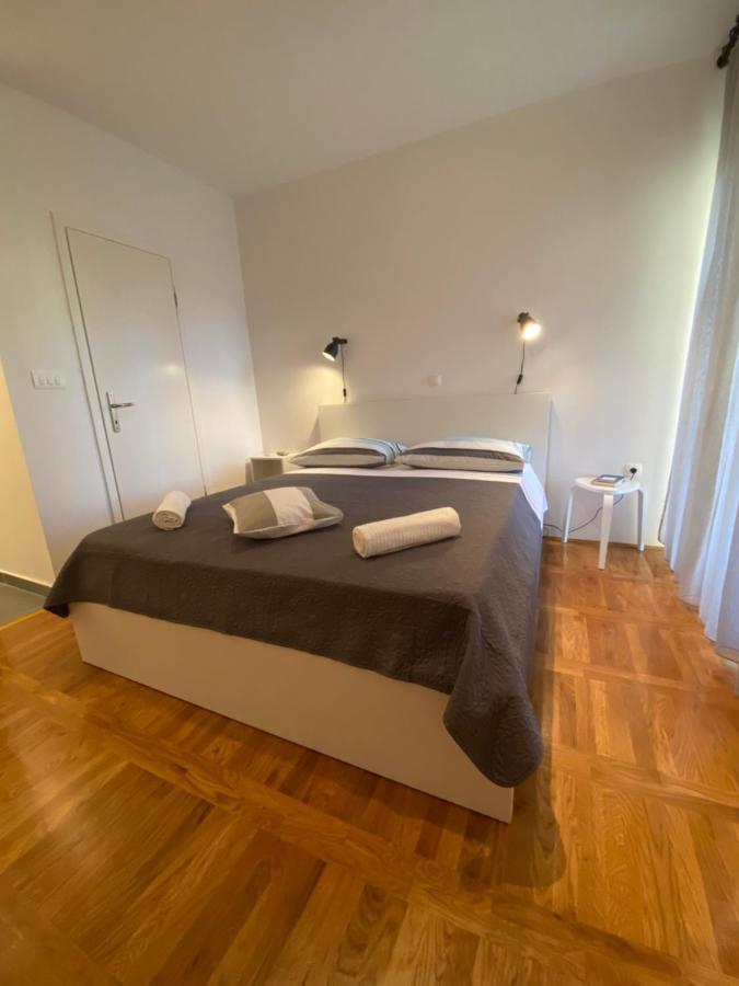 Studio Apartment And Rooms Adria Водице Екстер'єр фото