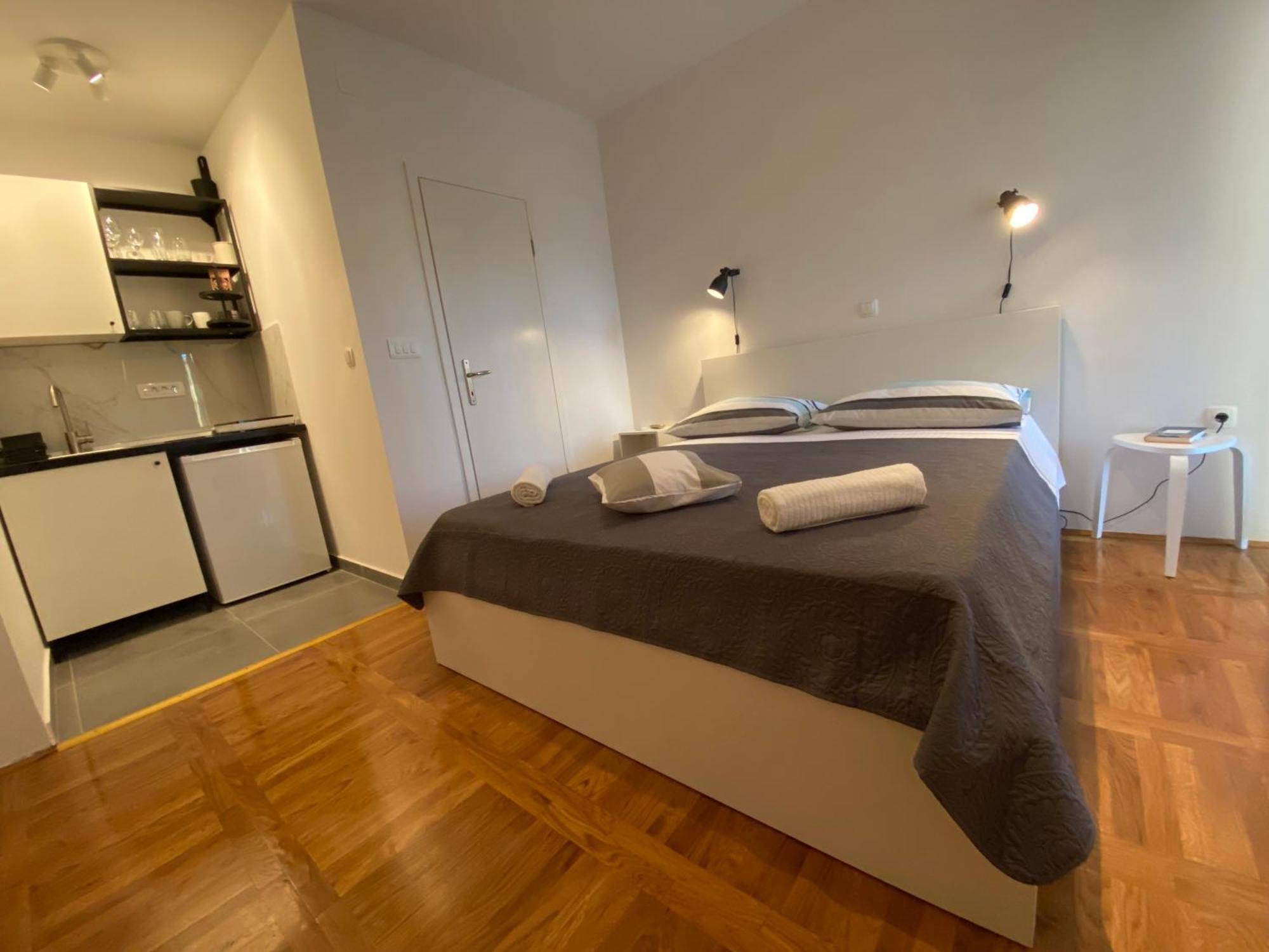 Studio Apartment And Rooms Adria Водице Екстер'єр фото