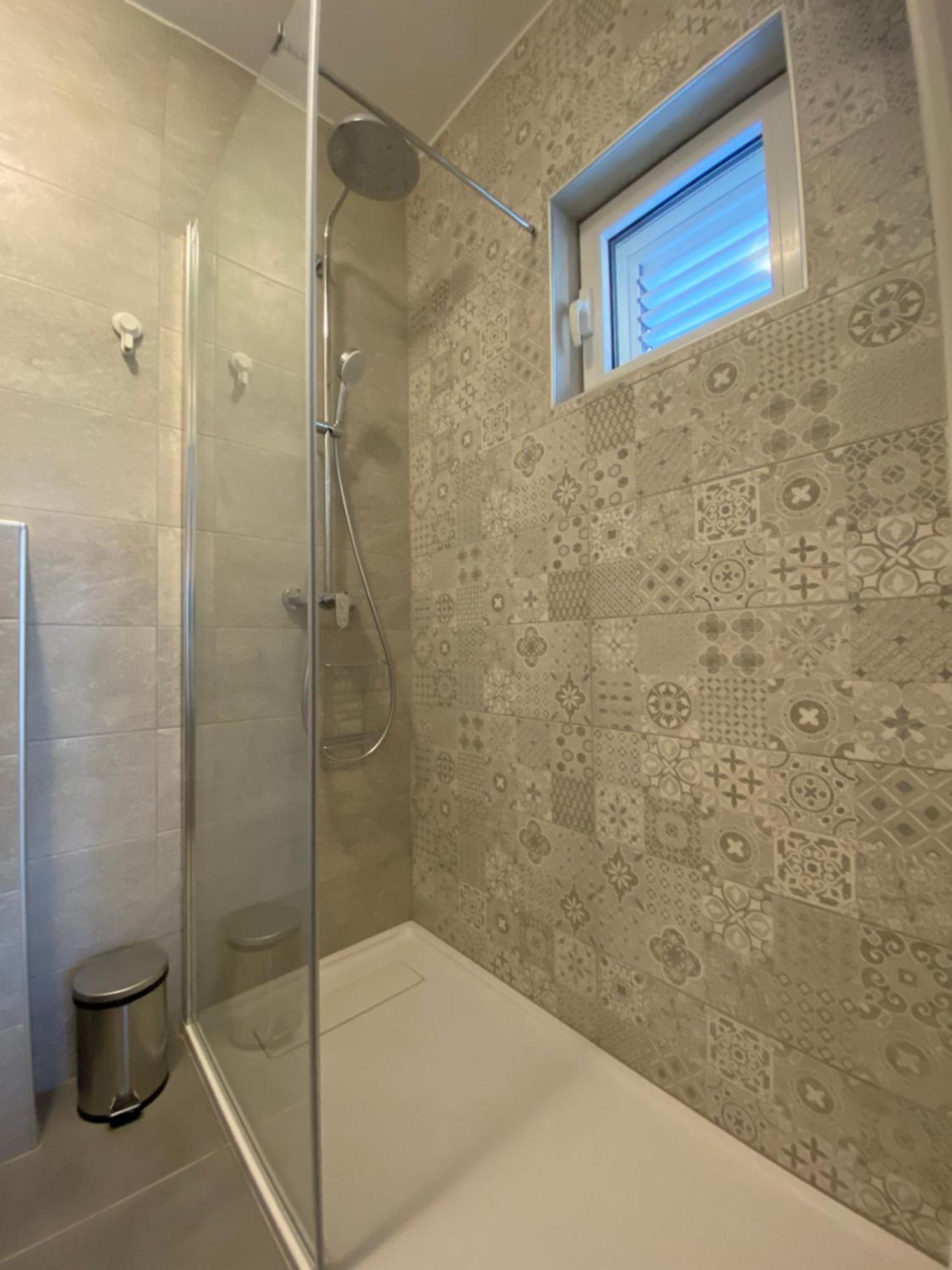 Studio Apartment And Rooms Adria Водице Екстер'єр фото