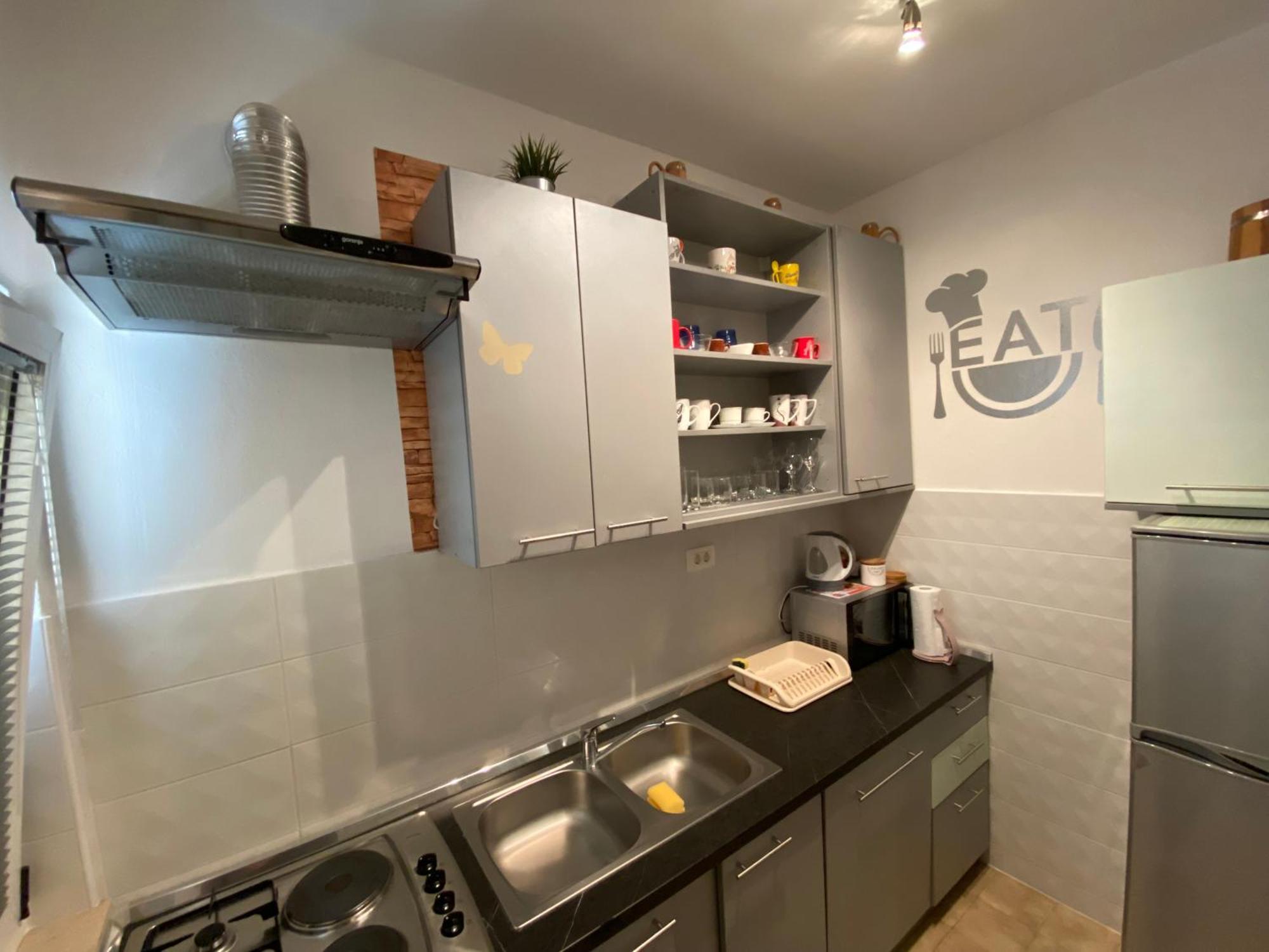 Studio Apartment And Rooms Adria Водице Екстер'єр фото