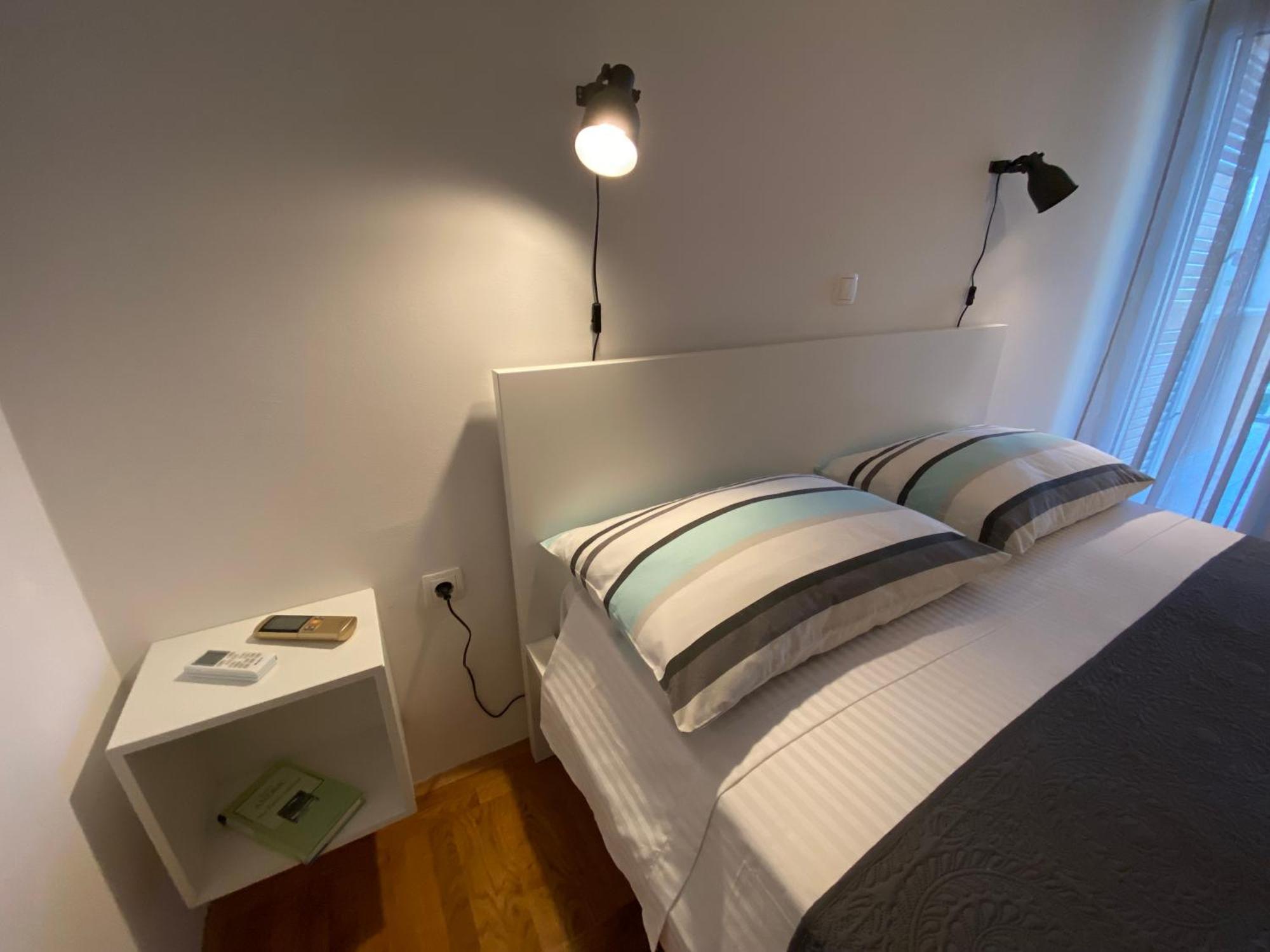 Studio Apartment And Rooms Adria Водице Екстер'єр фото