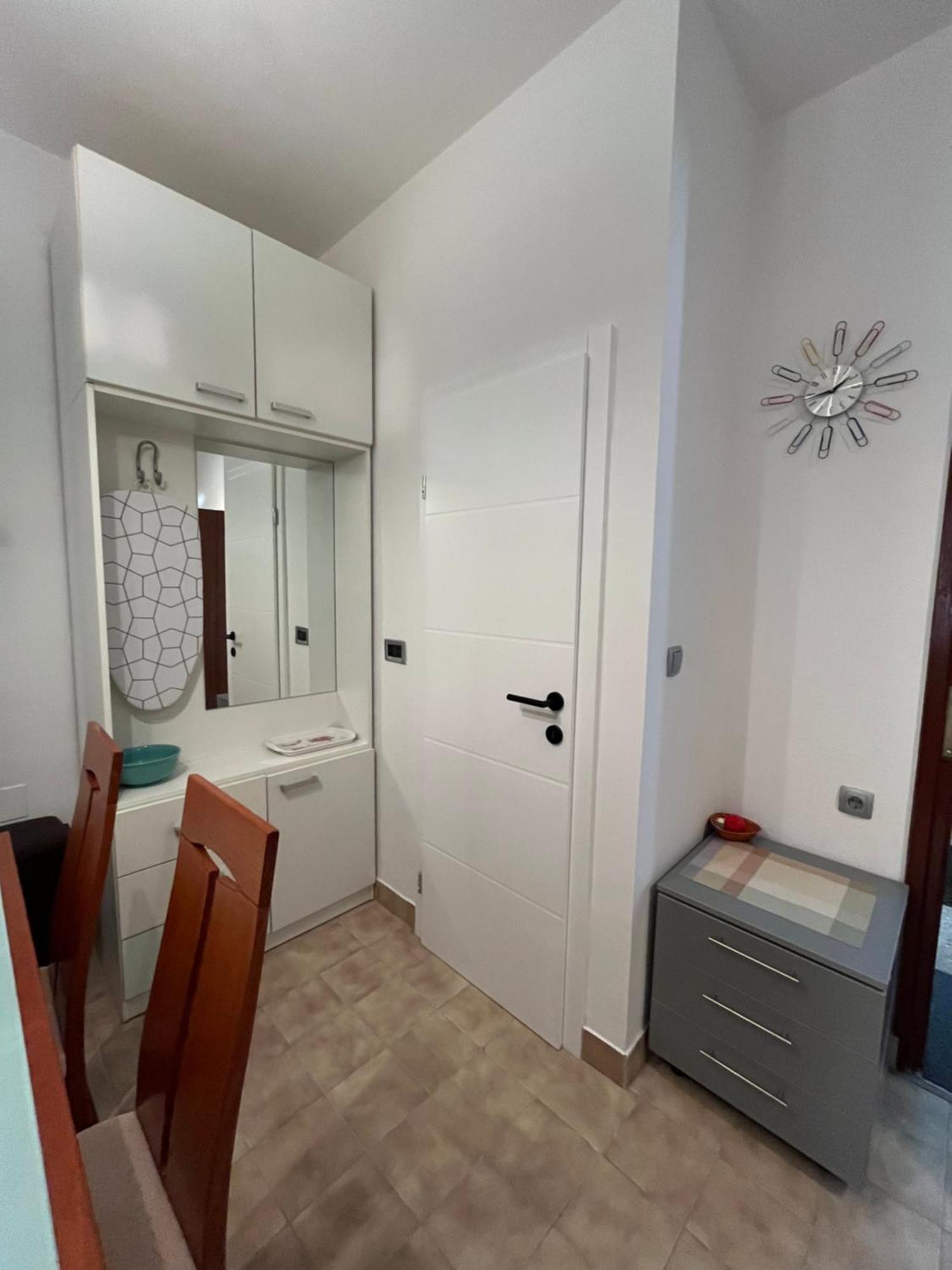 Studio Apartment And Rooms Adria Водице Екстер'єр фото