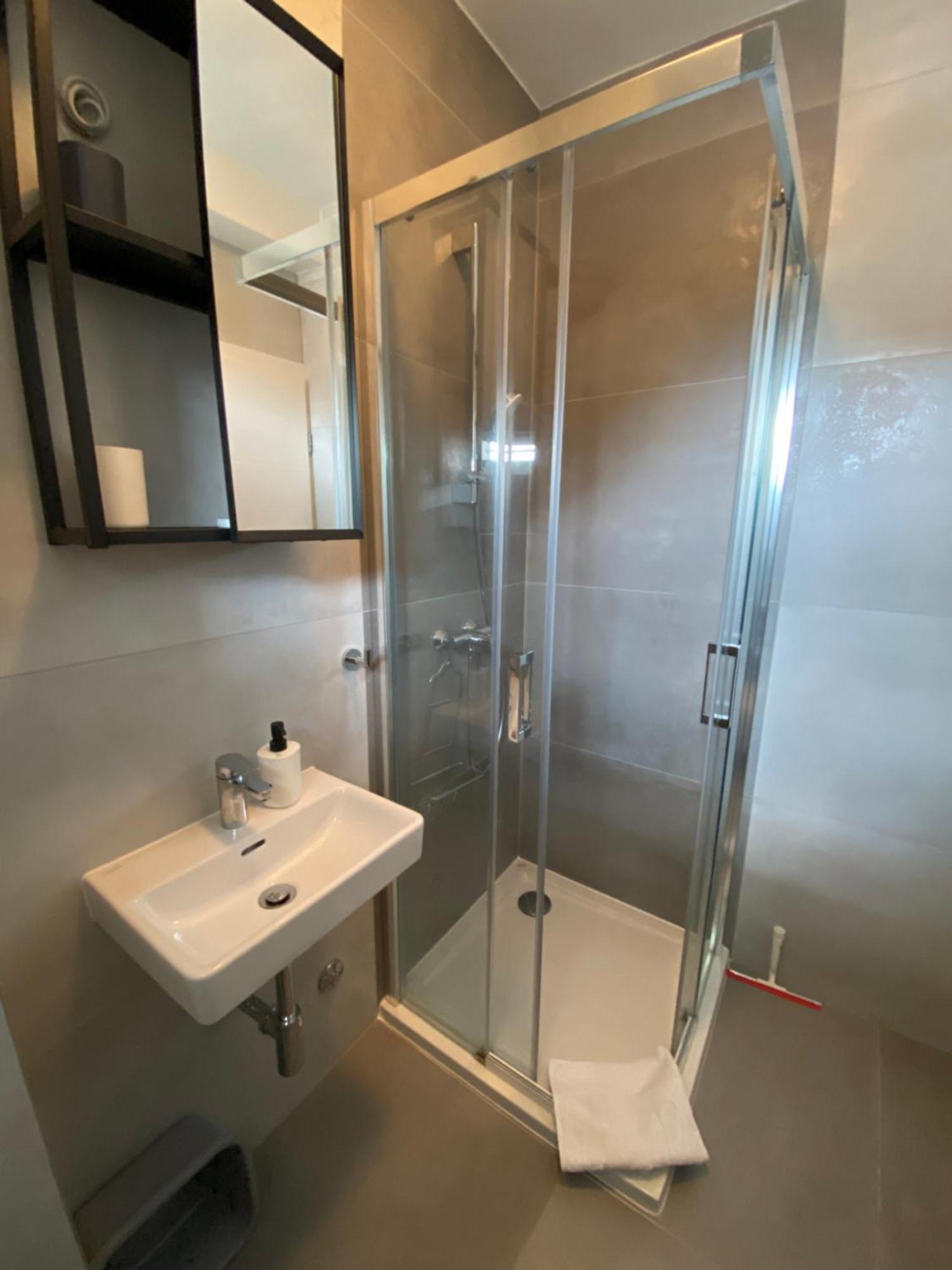 Studio Apartment And Rooms Adria Водице Екстер'єр фото