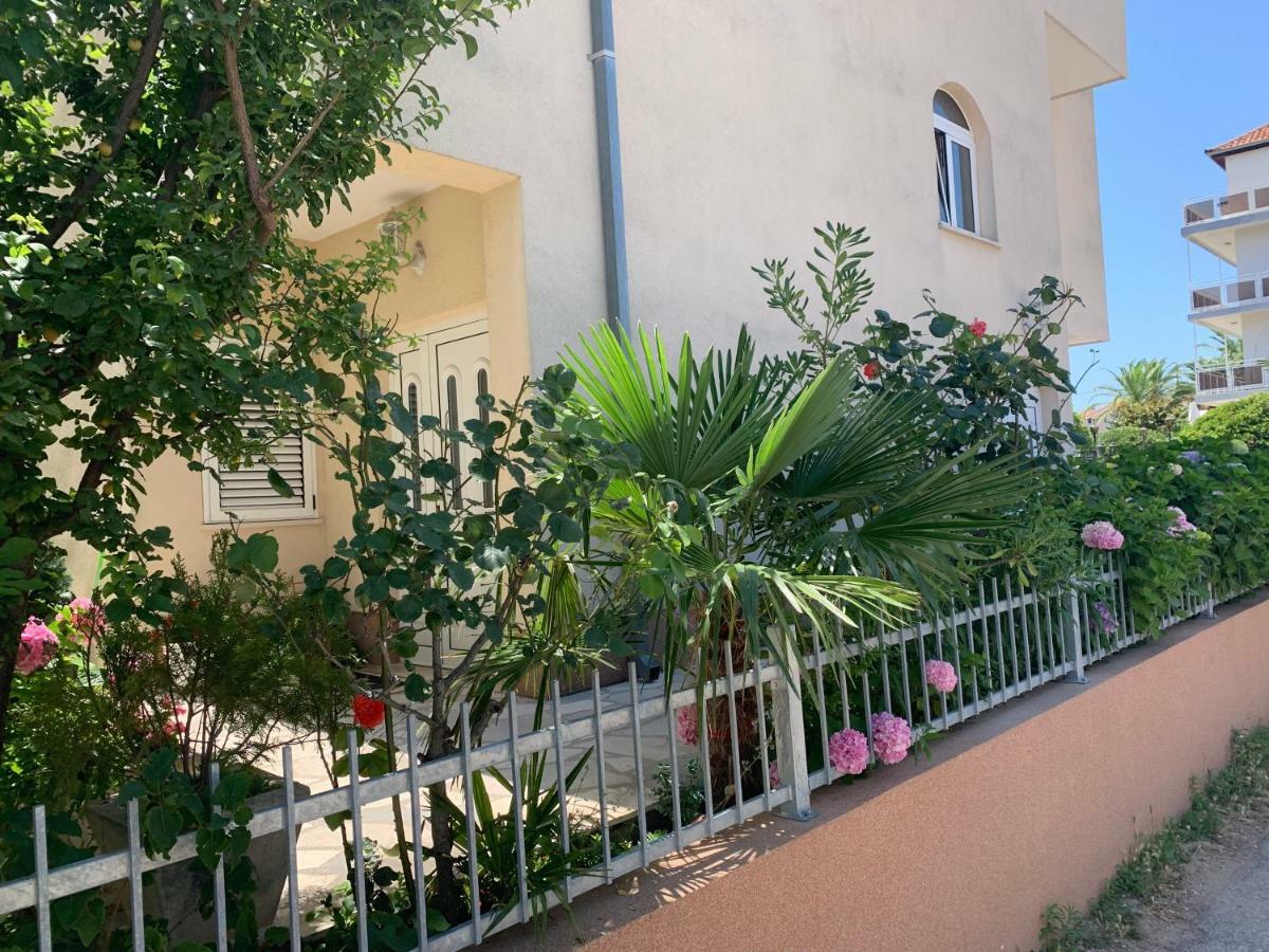 Studio Apartment And Rooms Adria Водице Екстер'єр фото