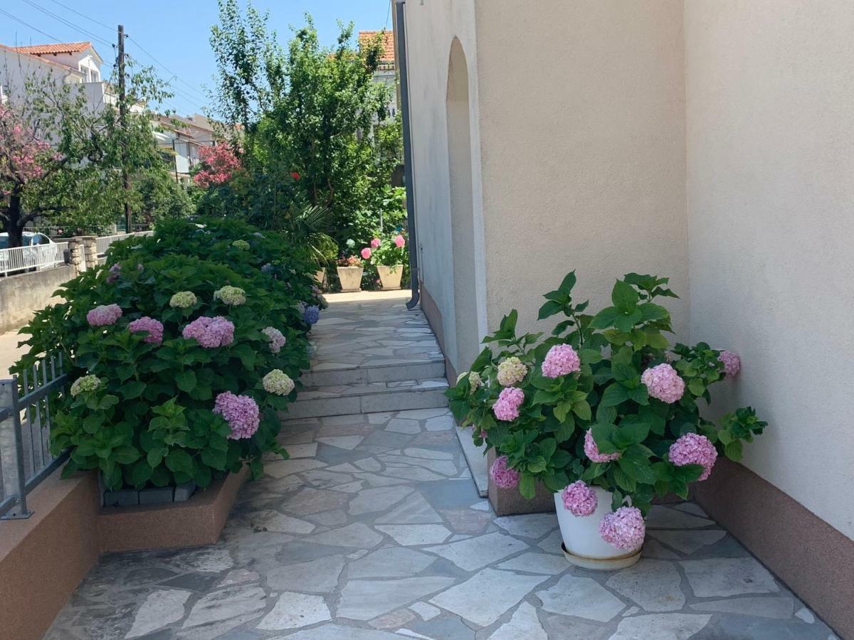 Studio Apartment And Rooms Adria Водице Екстер'єр фото